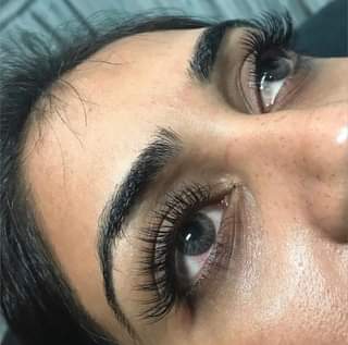 Amazingly Mine Classic Full Set✨ #eyelashextensions #lashextensions #sanclemente